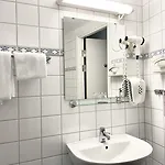Karl Johans Gate 35 Hotel 3*