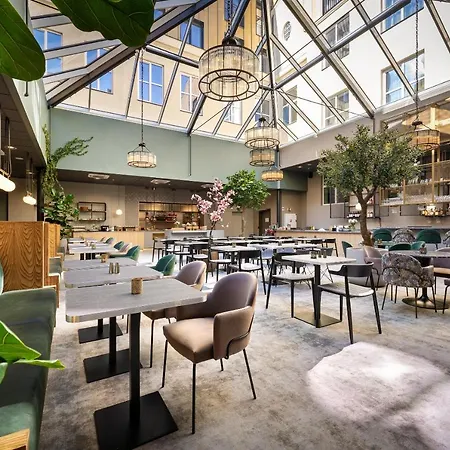 Hotel Karl Johans Gate 35 3*