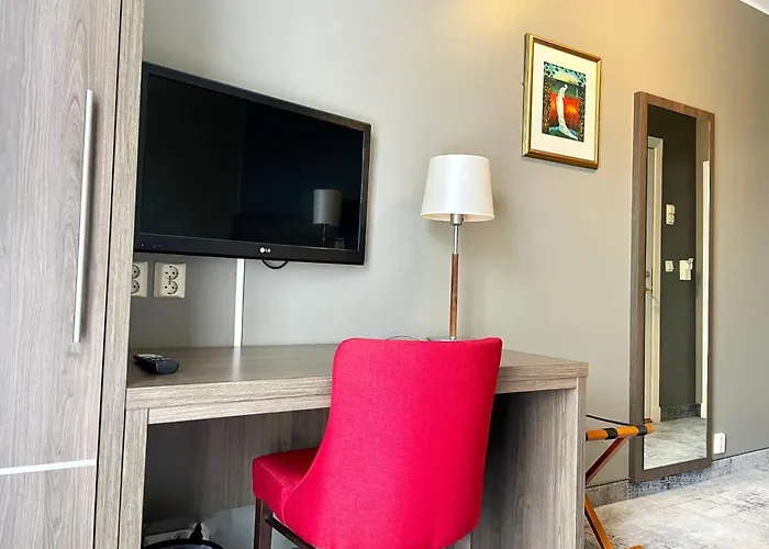 Karl Johans Gate 35 3* オスロ