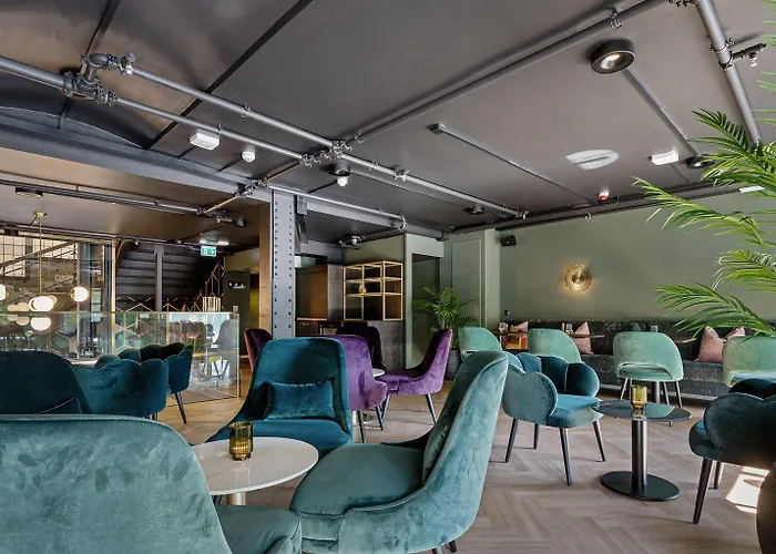 Karl Johans Gate 35 3*