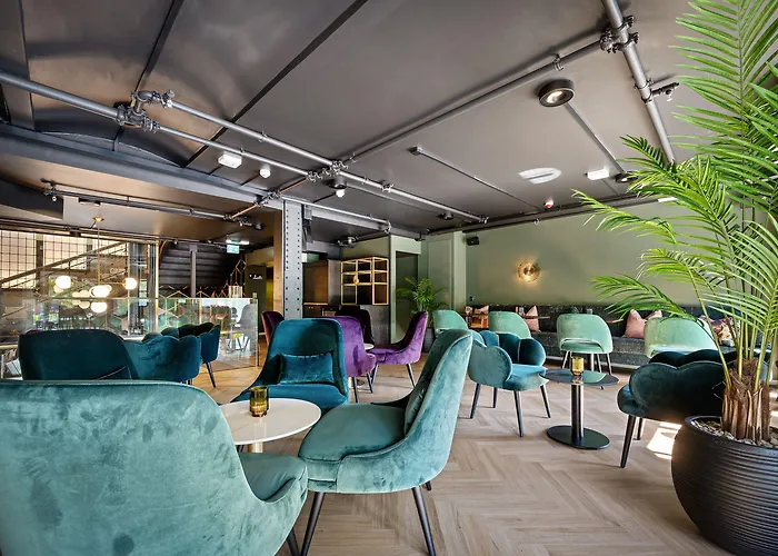 Karl Johans Gate 35 3*