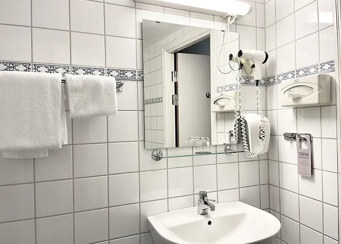 Karl Johans Gate 35 Hotel 3*